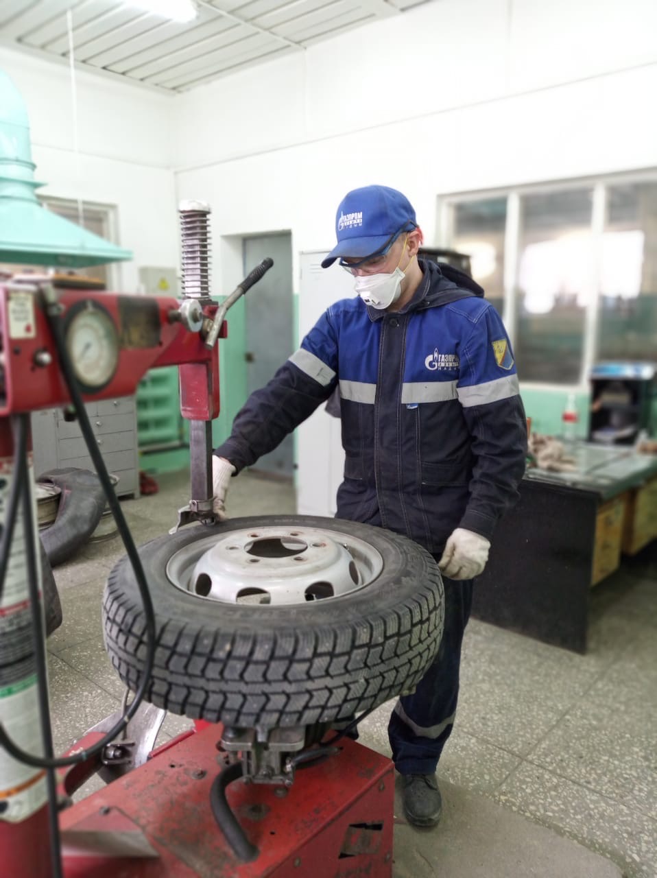 Охрана труда – в действии. - Новости Газпром добыча Надым профсоюз -  Профсоюзные организации -Газпром профсоюз